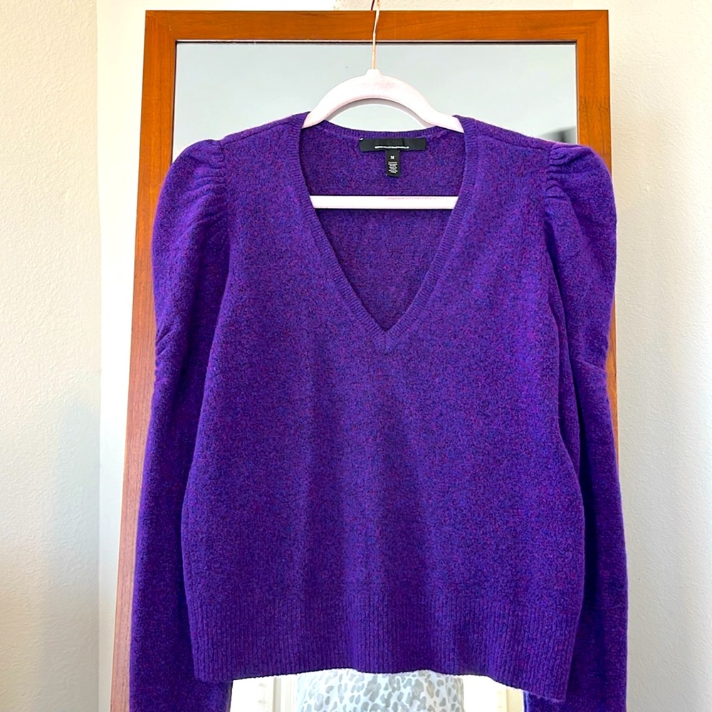 WHBM V NECK PUFF SLEEVE SWEATER